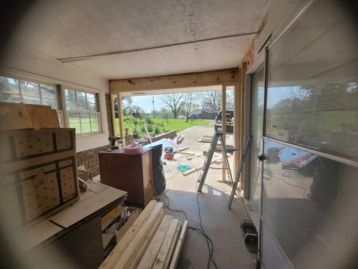 Air movers and dehumidifier for Water Mitigation Services in Lake Worth Beach